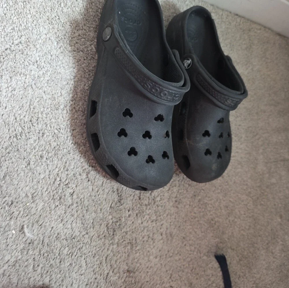 CROCS Kids MICKEY MOUSE Black Classic Clog with Heel Strap